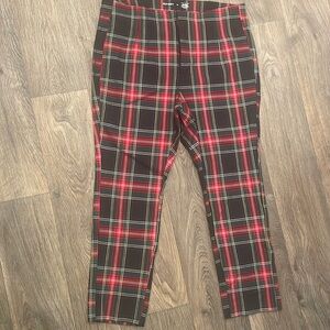 Old Navy Polihed Pixie Skinny